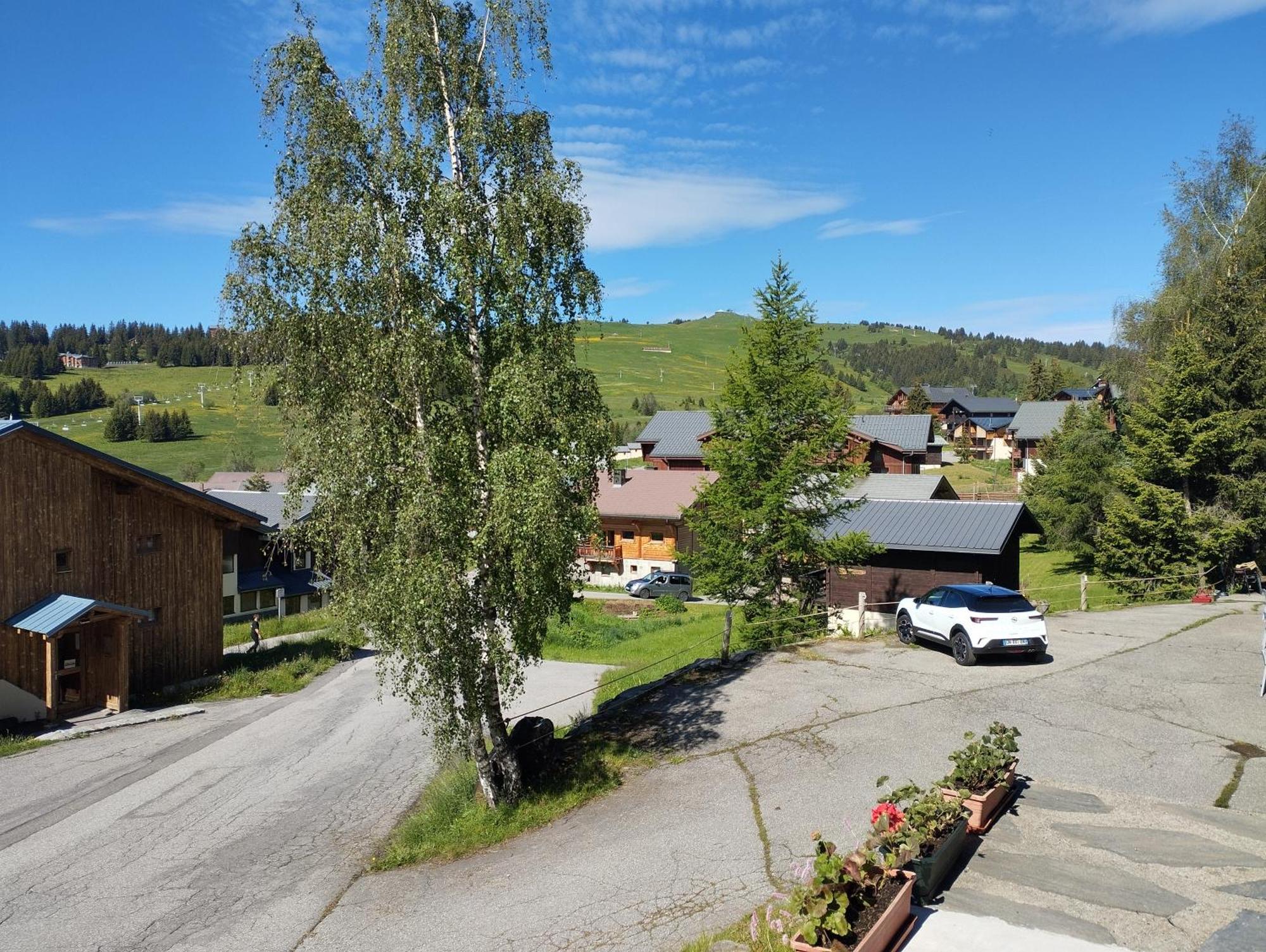 Les Saisies côté Bisanne appartement dans chalet LE Népal Exterior foto